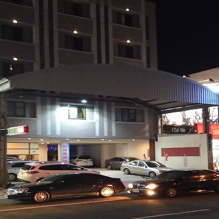 欣悅商務旅店 Hotel Toufen Luaran gambar