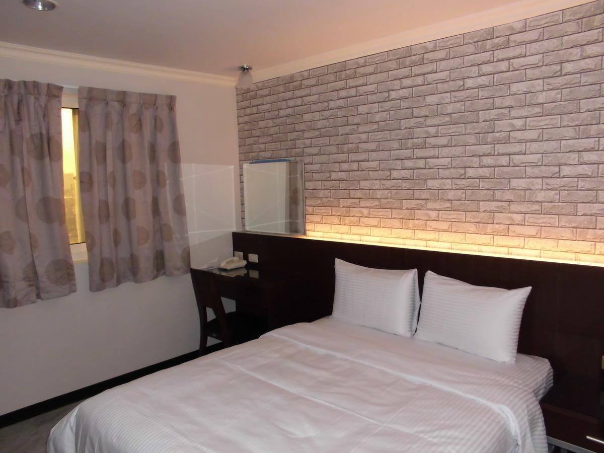 欣悅商務旅店 Hotel Toufen Luaran gambar