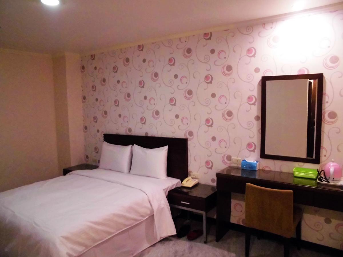 欣悅商務旅店 Hotel Toufen Luaran gambar