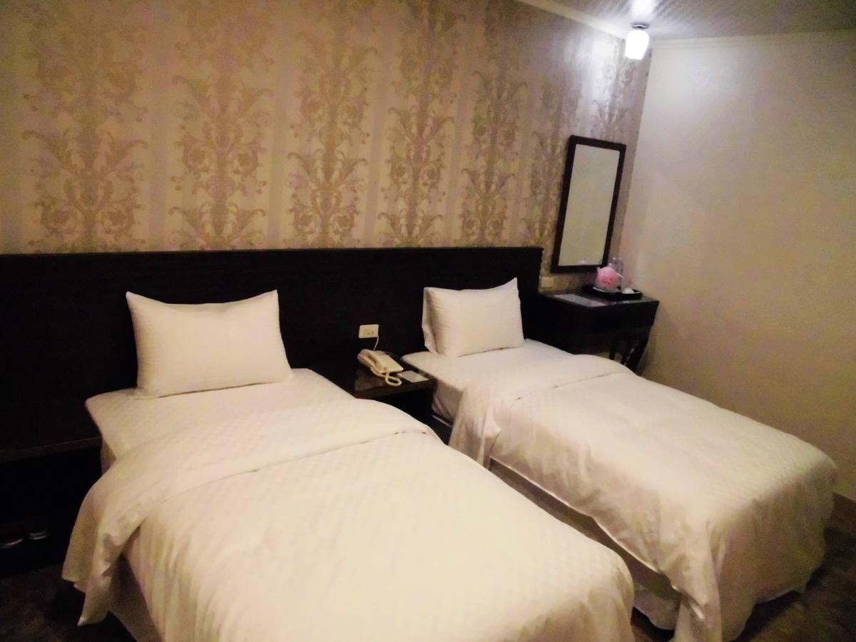 欣悅商務旅店 Hotel Toufen Luaran gambar